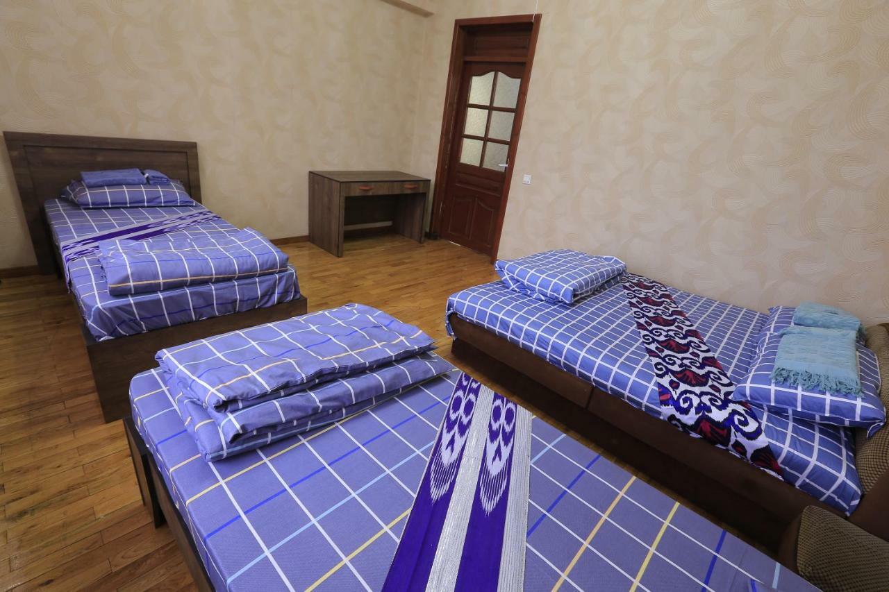 Yellow Hostel Dushanbe Exterior photo