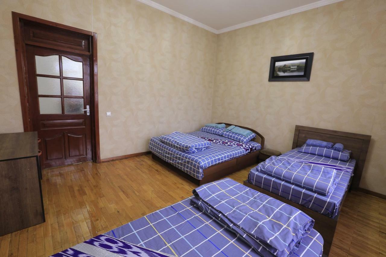 Yellow Hostel Dushanbe Exterior photo