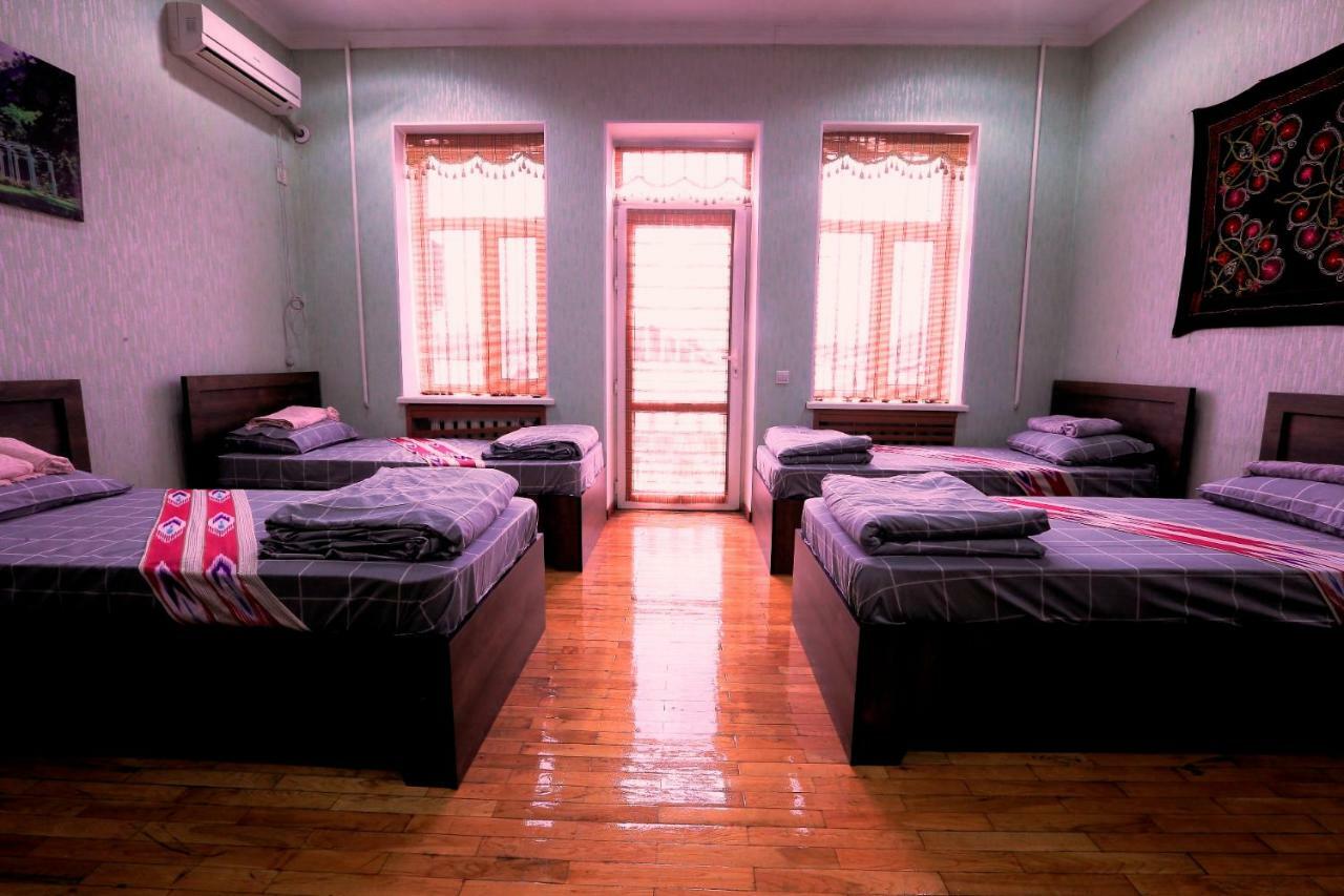 Yellow Hostel Dushanbe Exterior photo